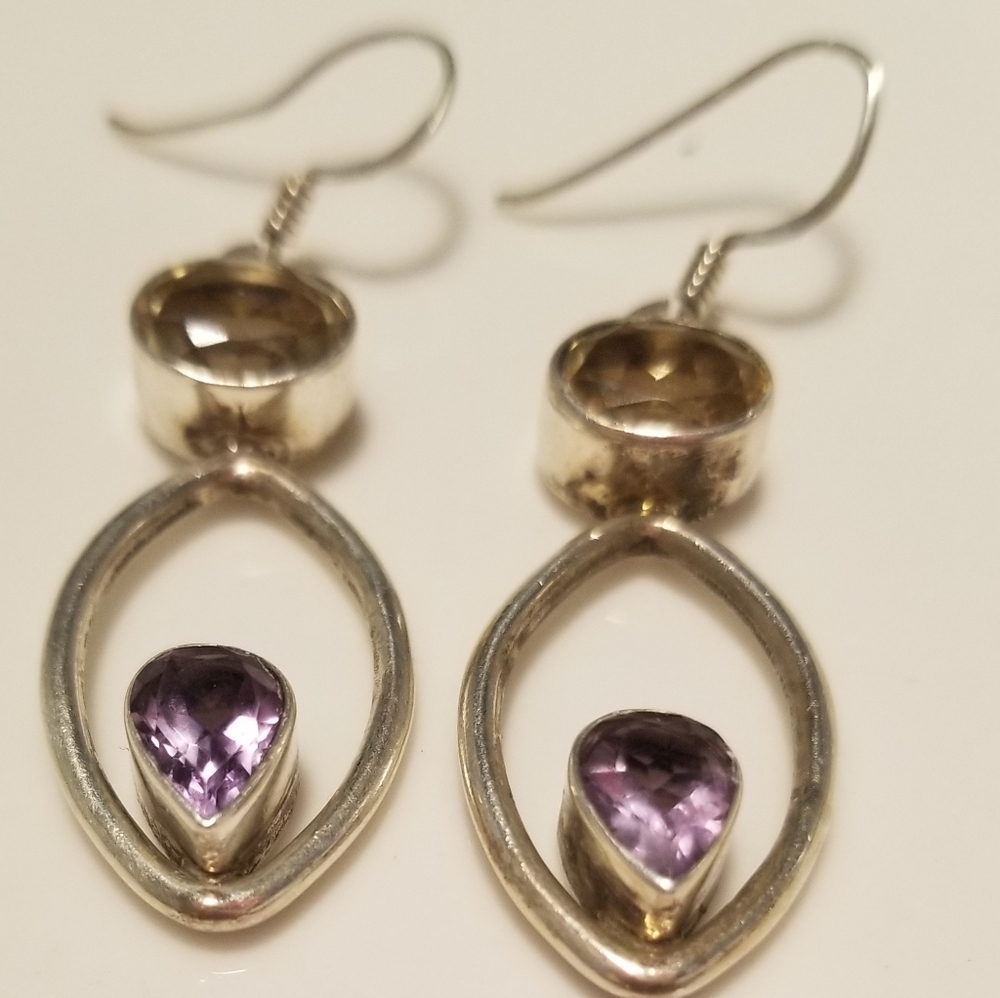 Citron and Amethyst Silver earrings.